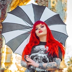 Batwing Pagoda Umbrella [BLACK/WHITE STRIPED]