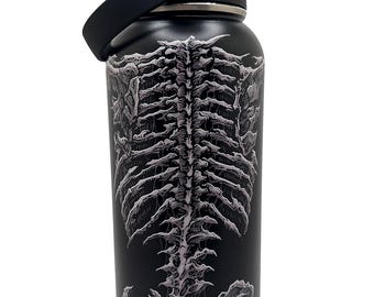 Botella de agua Dead Inside Skeleton de 946 ml (32 oz) – Vaso de estética gótica, vaso gótico con diseño de esqueleto espeluznante, botella reutilizable de estilo alternativo oscuro.