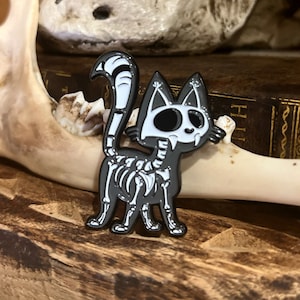 Szpilka emaliowana Skelekitty