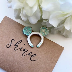 Shinee x Shawol Headband Enamel Pin