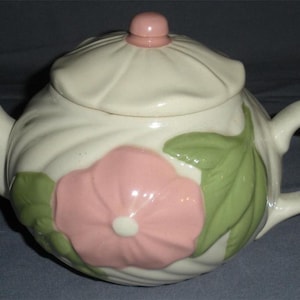 U.S.A Pottery Cream Swirl with Flower Teapot