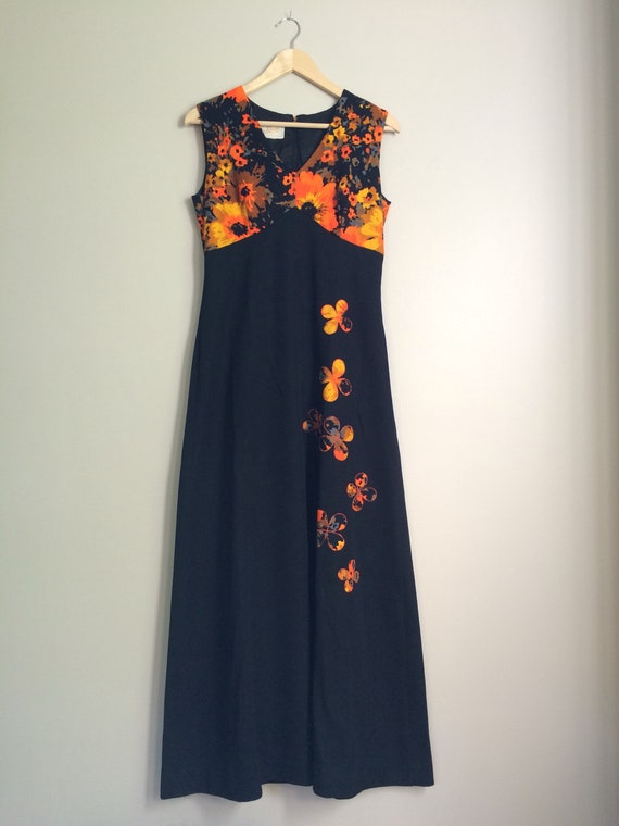 70's Floral Maxi Dress with Appliqué - image 3