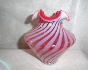 Vintage 1940s Fenton Opalescent Cranberry Spiral Swirl Striped