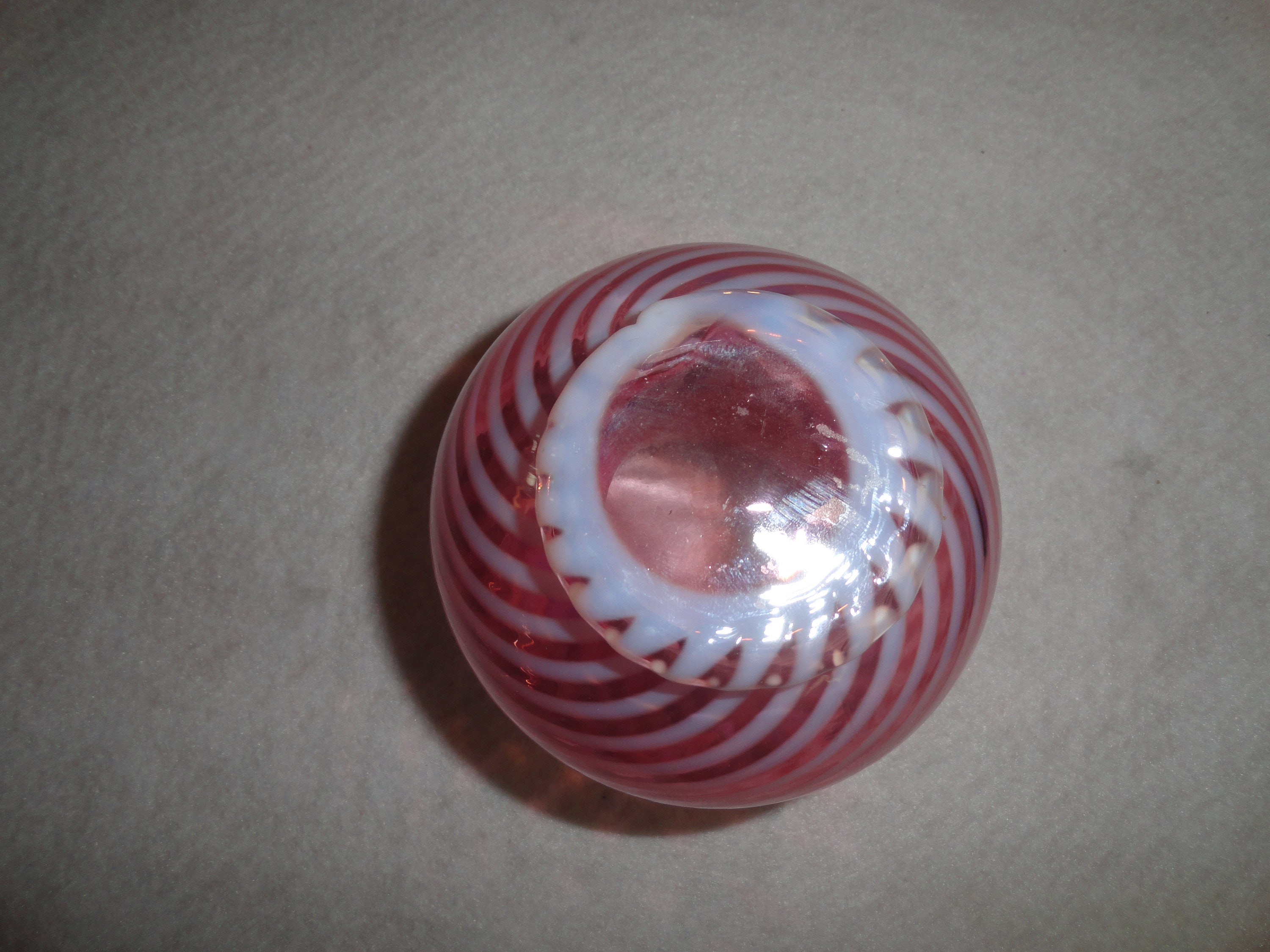 Rare Vintage Fenton Cranberry Opalescent Spiral Optic Vase - Etsy 日本