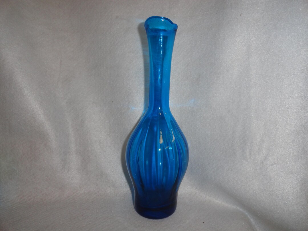 Vintage Blenko 64D Turquoise Vase