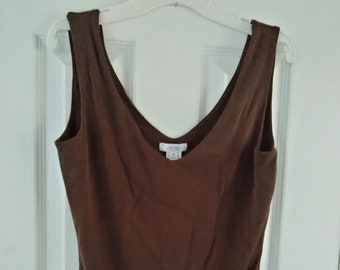 Versatile Comfort: Caché Brown Stretch Tank Top - Size M