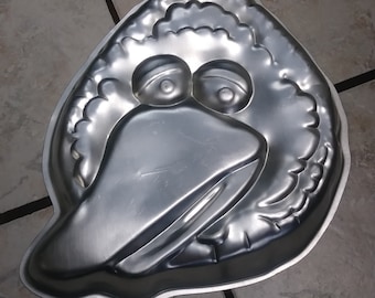 Vintage Wilton Aluminum Cake Pan ~ Baking Mold ~ Big Bird ~ Scooby Doo ~ Garfield Birthday ~ Cake Pan ~ **LAST ONE**