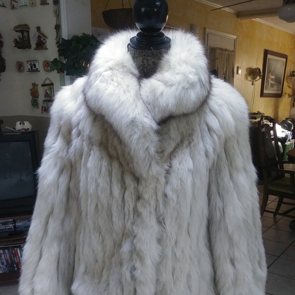 ON SALE ********Saga Fox Women Jacket by Avanti Furs Thick Winter Jacket Size S/XS