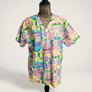 Vintage Scrubwear USA Scrub Top Storlek Stor Djuralfabetstryck Novelty Patchwork