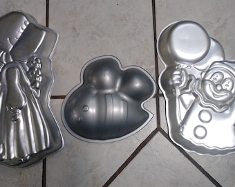 Vintage Wilton Aluminum Cake Pan ~ Baking Mold ~ Holly Hobbie  ~ Bee Baking Pan ~ Circus Clown ~ Cake Pan ~ **CHOOSE ONE**