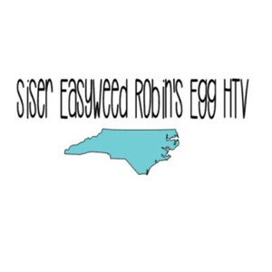Op de afbeelding: Witte achtergrond met de tekst "Siser Easyweed Robin's Egg HTV" in zwart, boven een lichtblauwe omtrek van de staat North Carolina. Dit is een grafisch ontwerp.