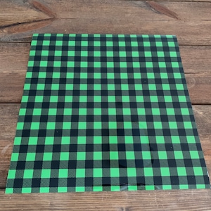 Green Plaid, Pattern Vinyl, HTV, Printed Vinyl, Adhesive Outdoor Vinyl, Heat  Transfer Vinyl, Iron on Vinyl, Plaid Green, Christmas 