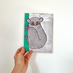 Pintura acrílica original de un bebé Bush sobre cartulina reciclada, arte de bebé Bush, decoración de pared de animales, colgante de pared, regalo único, presente, reciclado