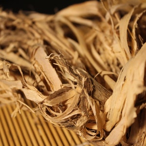 Honeysuckle Vine Bark - Herbal Tea, Crafts