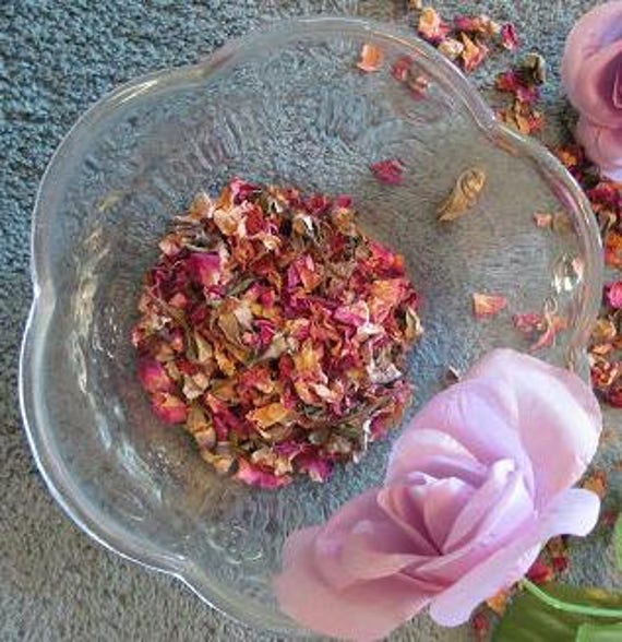 Organic Dried Rose Petals, Red, All-Natural and Edible, 1 ounce