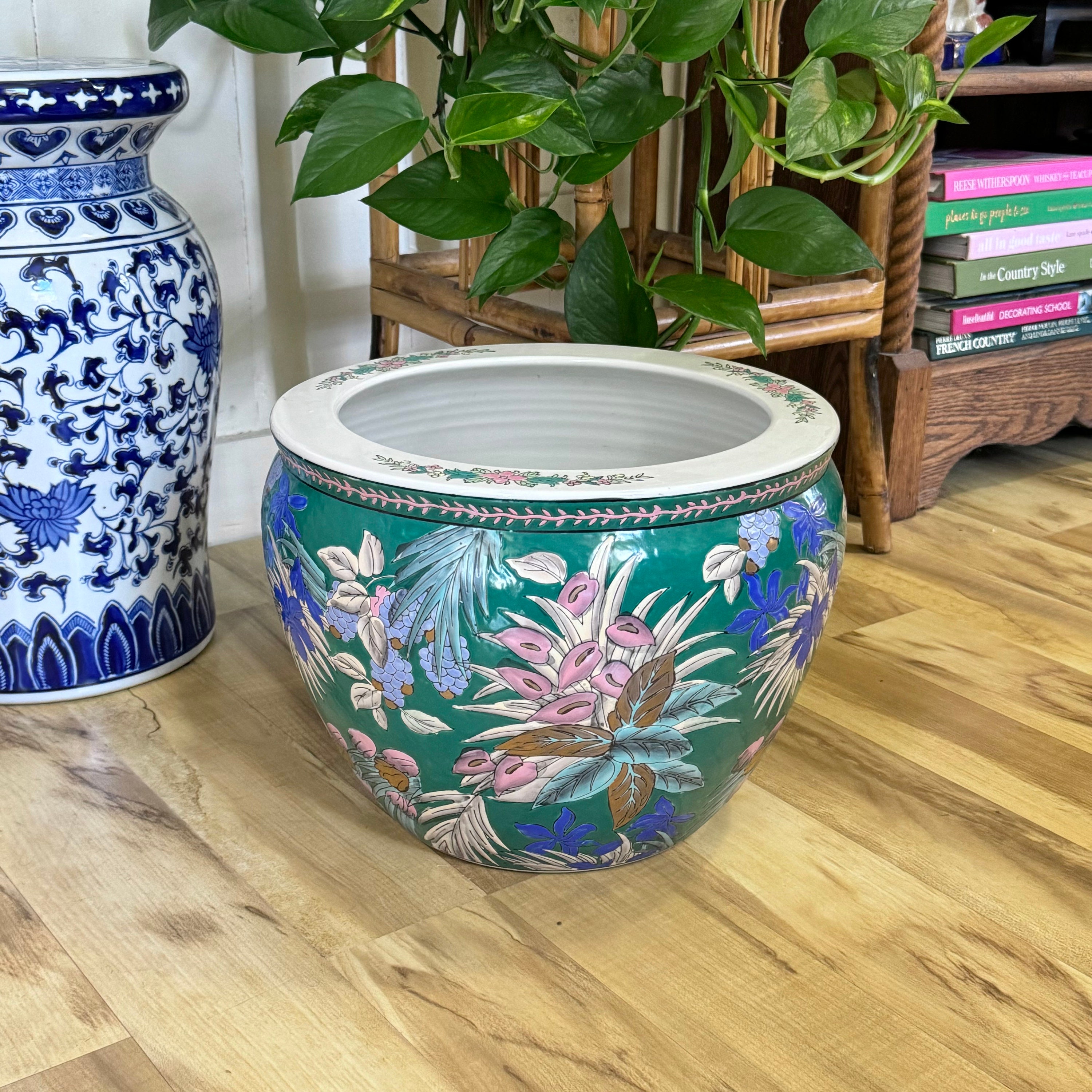 Provincial Style Blue & White Porcelain Fish Jar Provincial Style Blue & White Porcelain Fish Jar