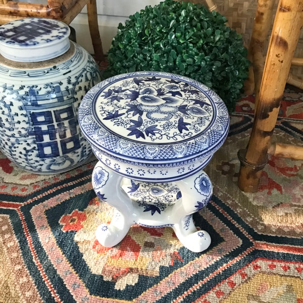Chinese Blue and White Porcelain Garden Stool, Plant Stand, Chinoiserie  Decor
