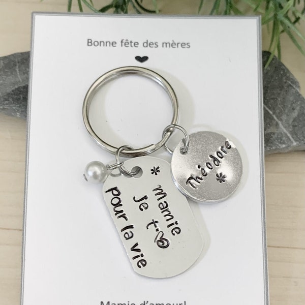 Hand-stamped Grandma keyring, Grandma I love you for life with grandchildren's first names, personalized Mother's Day gift