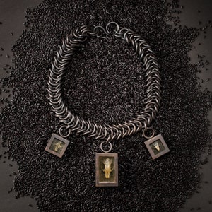 Memento Mori - Narrative tragbare Kunst - Stahl Box Kette mit Schädel Halskette