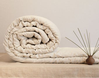 Queen Wool Comforter: Handmade, Lightweight | US Duty Paid