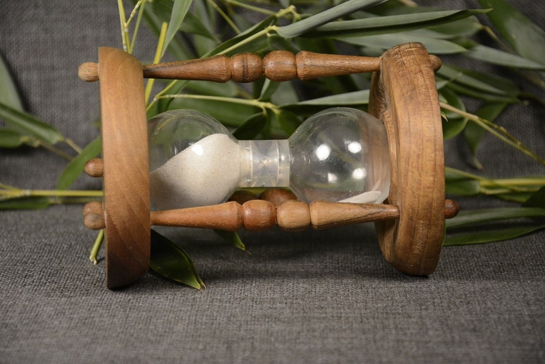 TimerHourglass Sand Timer Natural Wood Handmade Hourglass Vintage Wooden Hourglass Egg Timer 3 Minutes