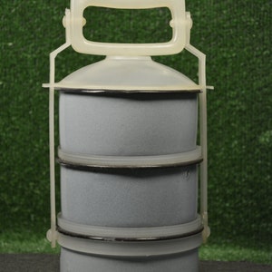 Geëmailleerde containers - Vintage containers - Vintage email - Drie potten voor transport - Emaille food boxes met aluminium hendle