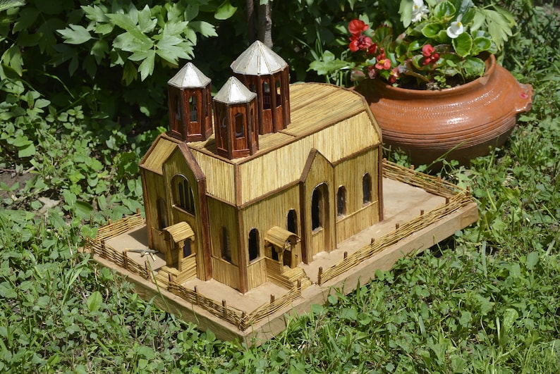 Old russian church - Model shops church 1910 - Architectural maquette - Church of reed - Hand made - Natural materials - Wood model from church