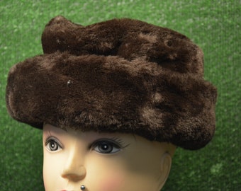 Chapeau Vintage Années 60 En Shearling Wool - Taille Large, Marron, État Excellent