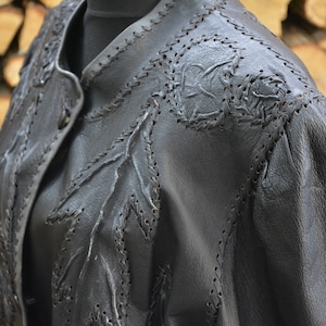 Women&#39;s leather coat - Black leather jacket - Natural leather coat - Vintage 80s ladies black leather - Fine natural leather jacket