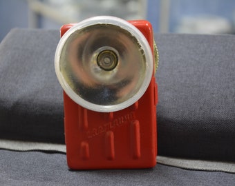 Red signal lantern - Unused pocket flashlight - Factory flashlight - Vintage red lantern - Camping pocket lantern - 1970's