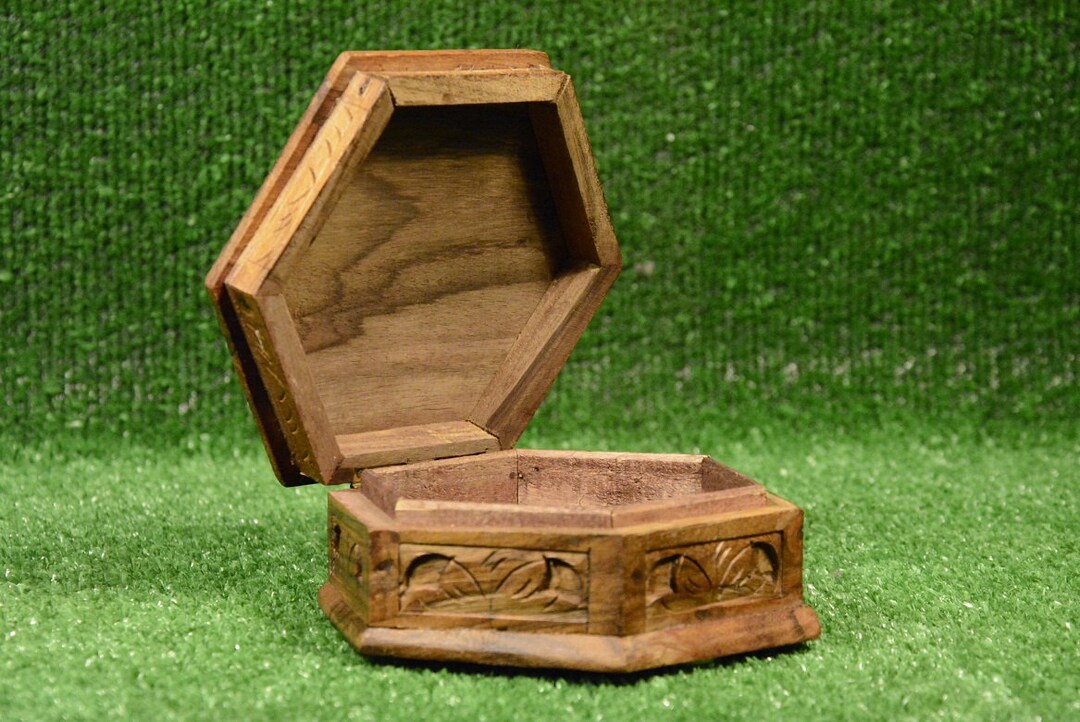 Vintage Hand Made Inlaid Wooden Jewelry Box Made of Walnut,rhomboid ...