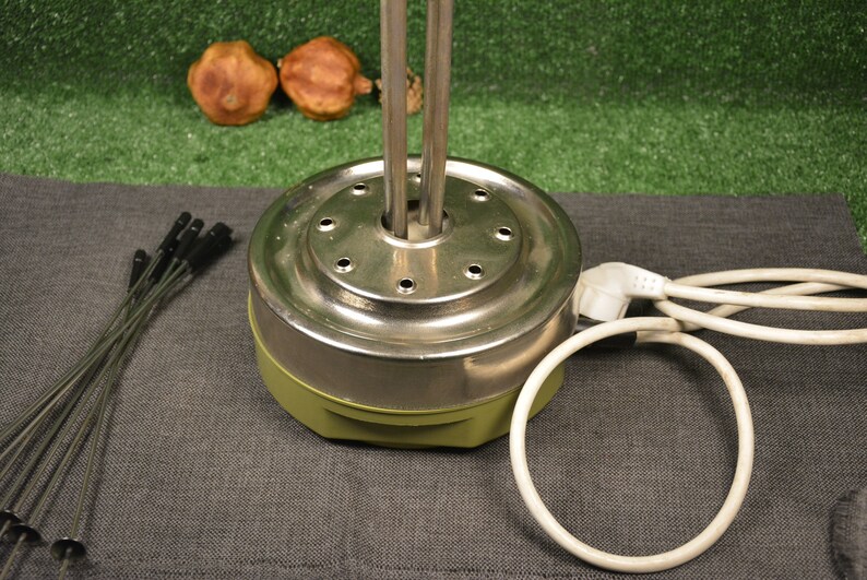 Vintage electric grill Vintage kitchen accessories Electric grill with skewers Grill with skewers Green vintage grill