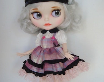 Blythe Doll jointed Body matte face platinum hair 18 hands dress hat shoes