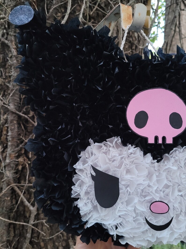 Piñata Kuromi Faite Main - Personnage Sanrio Hello Kitty - Multicolore Pour Fête D'enfants - Fabriquée Aux USA