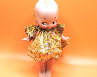 Muñeca alemana Kewpie Bisque vintage de 14 cm de altura.