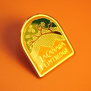 La Cañada Flintridge California San Diego Enamel Lapel Pin