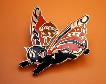 Pin Kewpie Mariposa Naranja Gato Negro