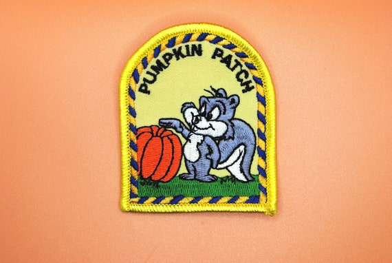 Pumpkin Patch Squirrel Fall Autumn Halloween Vint… - image 1