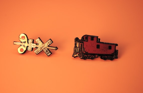 Train Pin Set