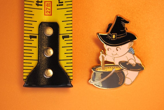 Kewpie Witch Halloween Vintage Jesco Enamel Lapel… - image 2