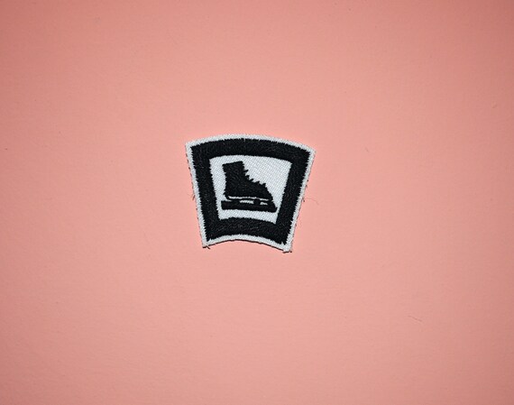 Micro Mini Ice Skate Hockey Skating Patch - image 1