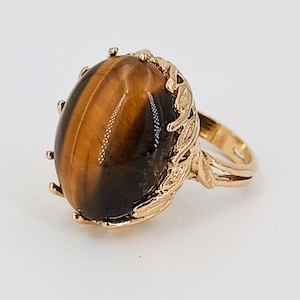 Vintage Uncas Cocktail Ring Oval Tiger Eye Stone 18KT Gold Plate Statement Estate Size 8 UNR19
