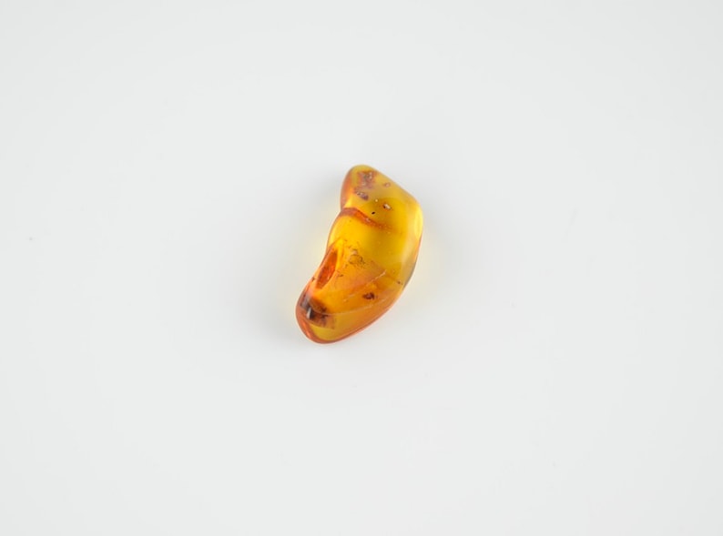 nn04 Amber stone Honey color amber 3,4 grams 1 piece Natural amber piece