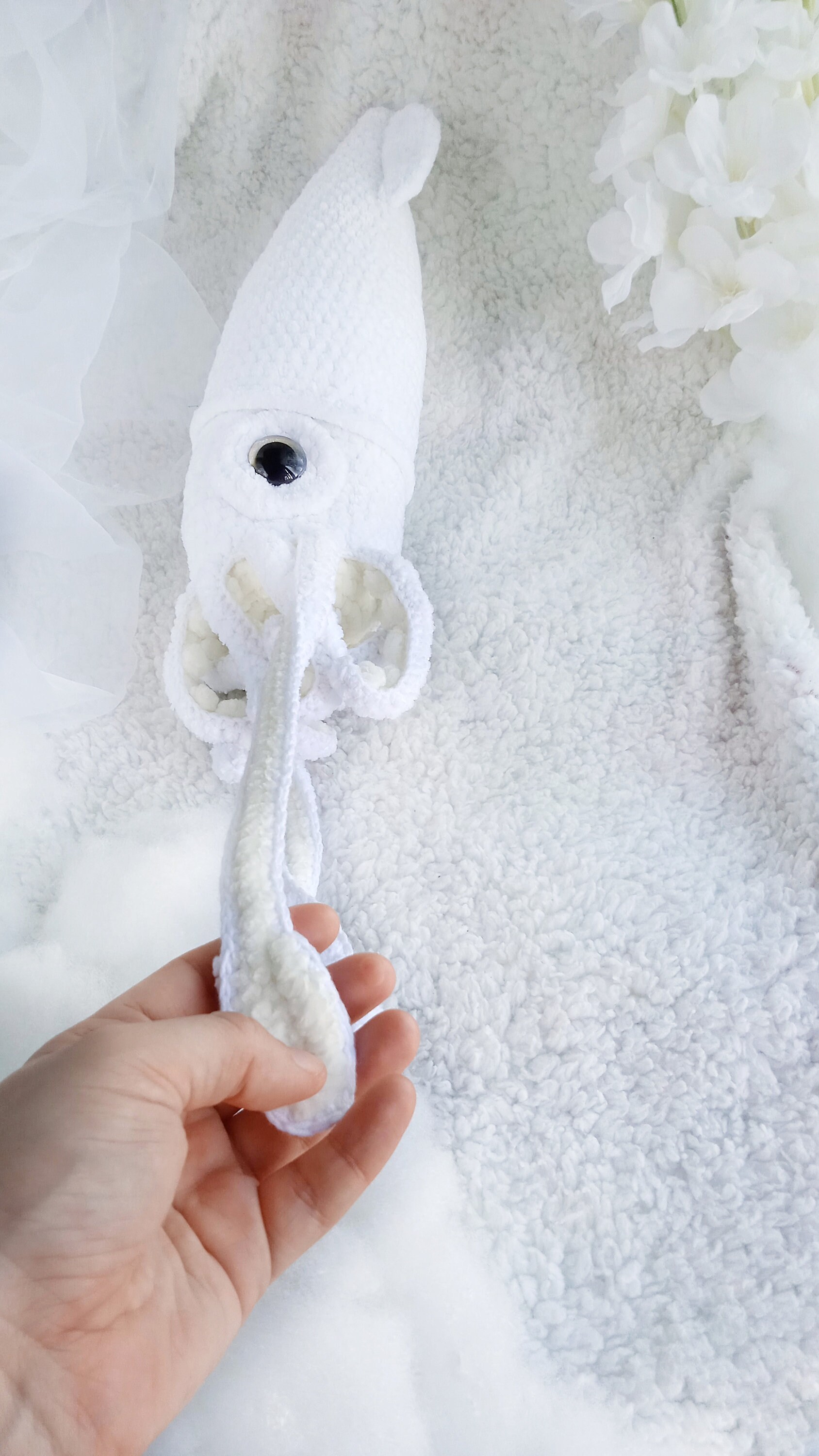mochi squid toy