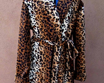Cheetah Print Fleece Bathrobe, Long fleece cheetah robe, Gifts for women, Gifts for men, washable, Made in Santa Fe, NM, Warm Loungewear