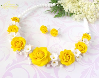 Yellow statement necklace Bridal roses necklace Yellow wedding necklace Yellow roses necklace Bridesmaids floral jewelry Yellow jewelry set