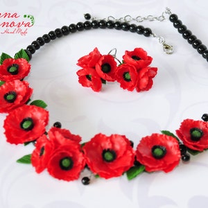 Collana di papaveri rossi Collana di papaveri di matrimonio etnico Collana di dichiarazione rossa Collana di nozze di papaveri Collana di fiori rossi Gioielli di nozze di papaveri
