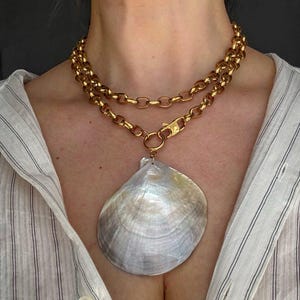 Large clam shell pendant and extra long chain Necklace: Chunky Stainless Steel Summer Jewelry