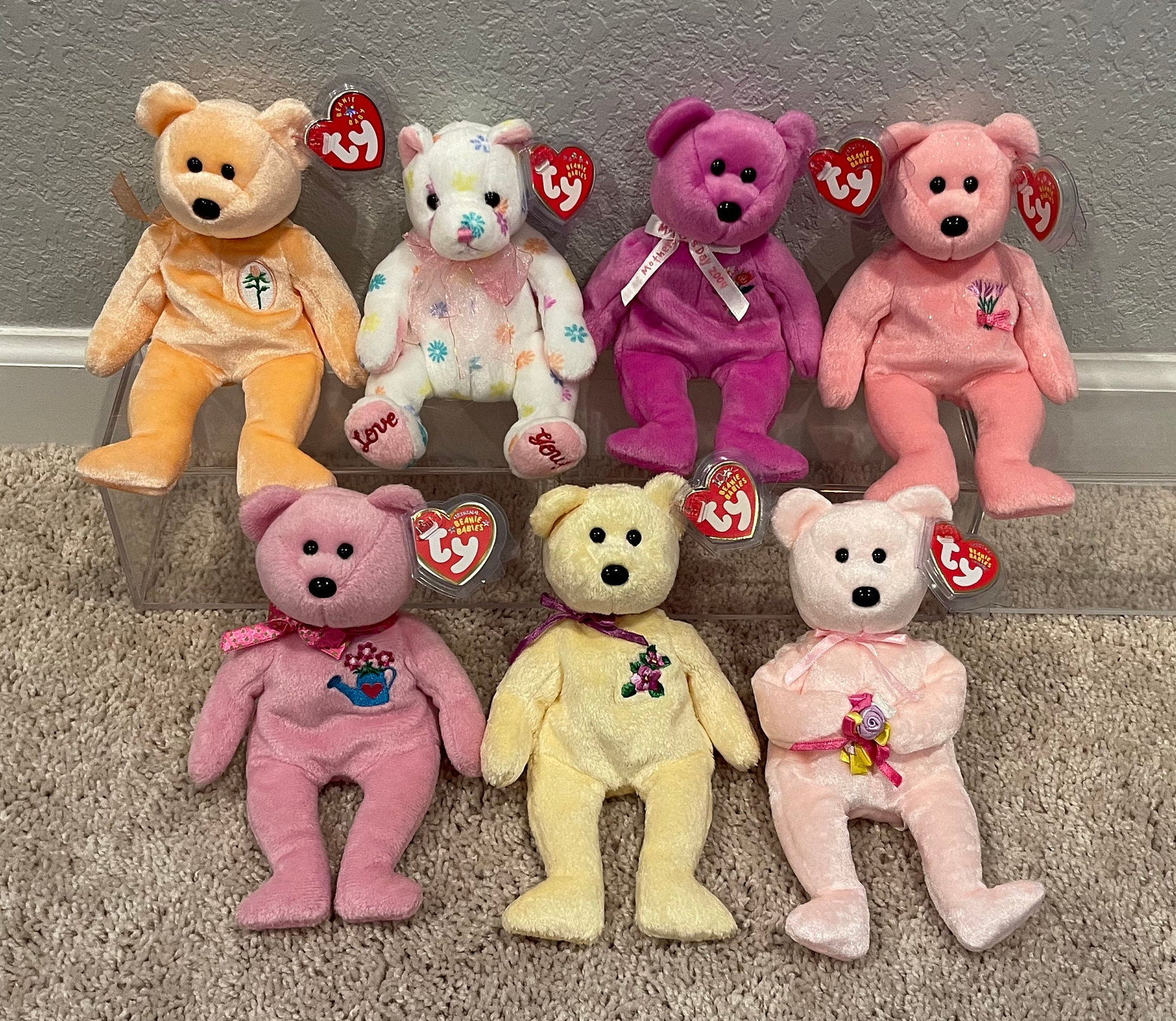 Ty Beanie Babies - Mother's Day Bears - Dearest, Mom-e, Mother 2004, Mum, Mothering, Mother 2003, Dear (Your Choice)