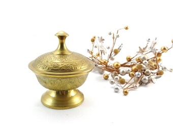 Vintage Brass Urn Dish - Brass Lidded Dish - Brass Trinket Dish - Brass Bowl - Etched Brass Dish - Brass Bowl with Lid - Boho Brass